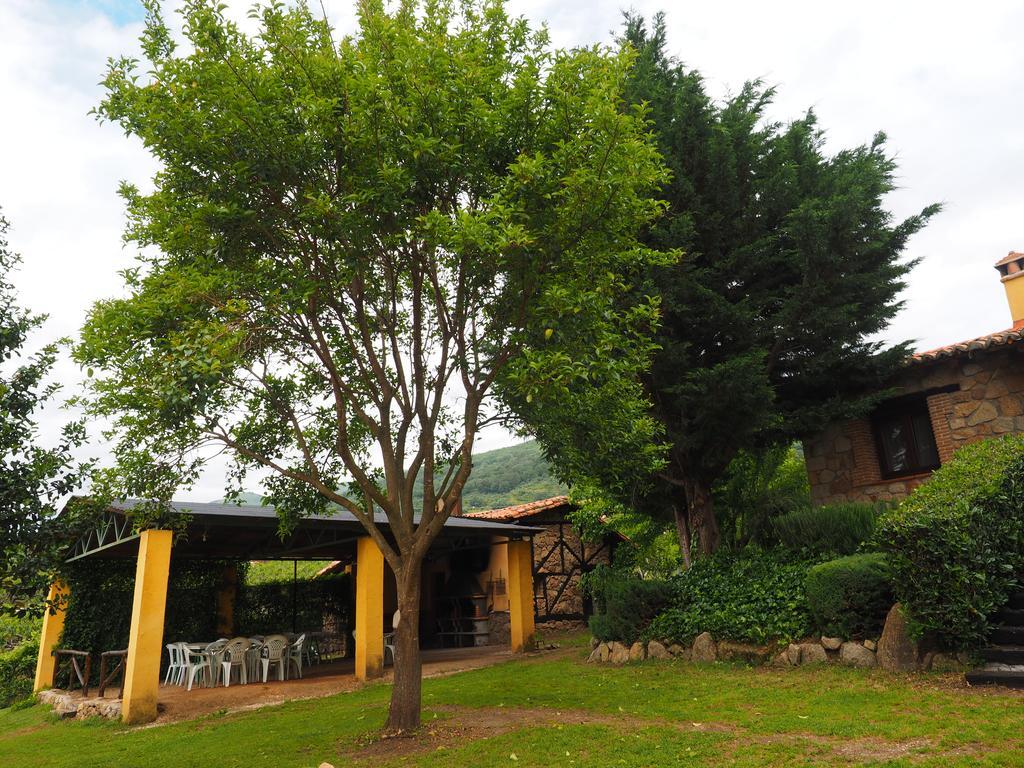 Casas Rurales Las Praderas Hostal Poyales Del Hoyo Exterior foto